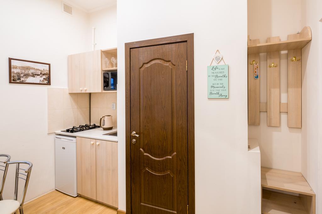 Apartment On Khmelnytskogo Street Lemberg Exterior foto